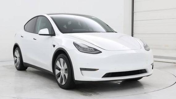 TESLA MODEL Y 2020 5YJYGDEEXLF047939 image